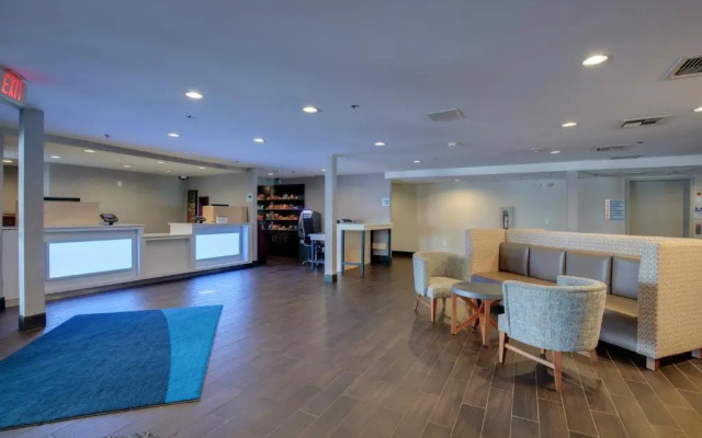 Holiday Inn Express W-I40/Whitebridge Road by IHG