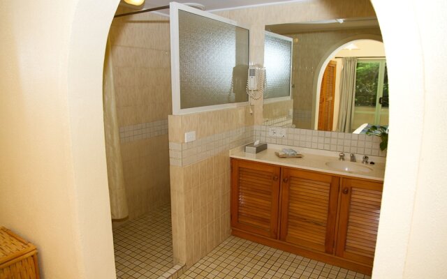Tonoa Apartments