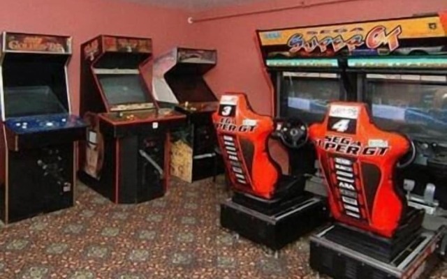 Crown Choice Inn & Suites Lakeview & Waterpark