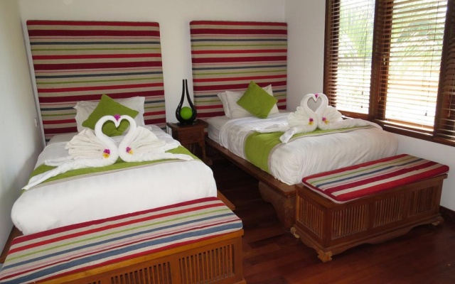 Villa Lebah