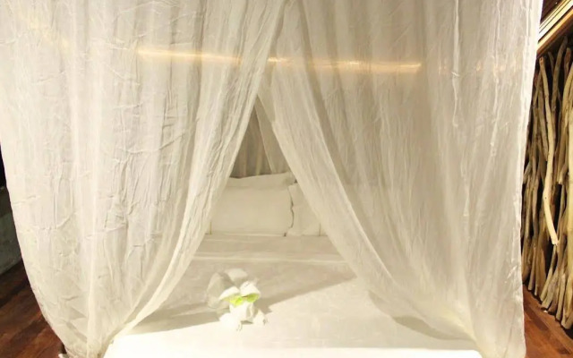 The Happy 8 Retreat @ Old Town