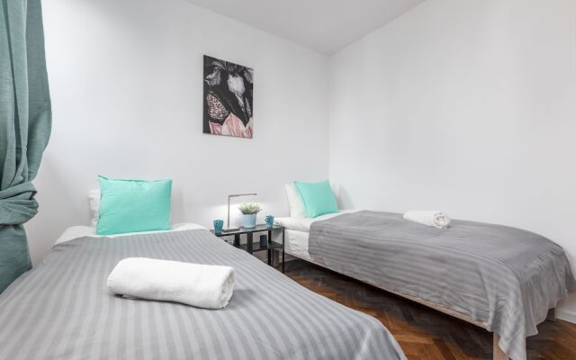 Little Home - Solec 79