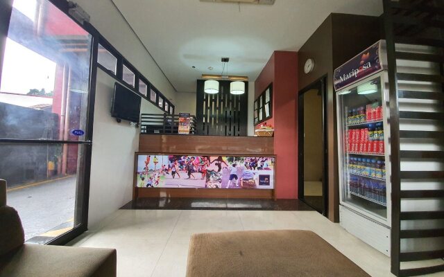 MODA Mariposa Budget Hotel - Anonas