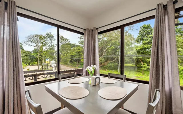 Relaxing 2 BR  Beach & Pool  Condo Unit2