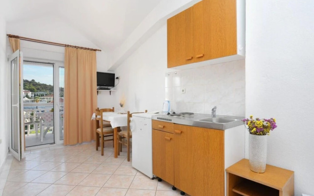 Lias - With Restaurant - SA3