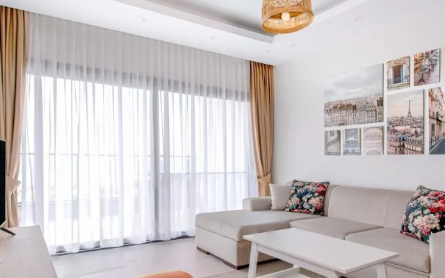Caesar Blue Seaside Luxury Apartments