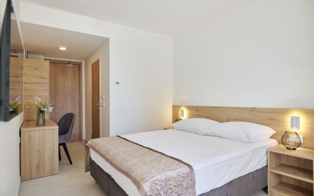 Colentum Resort Murter