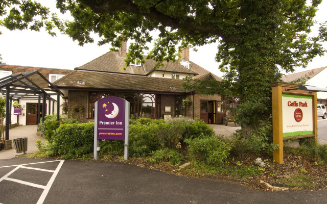 Premier Inn Gatwick Crawley Town (Goffs Park)