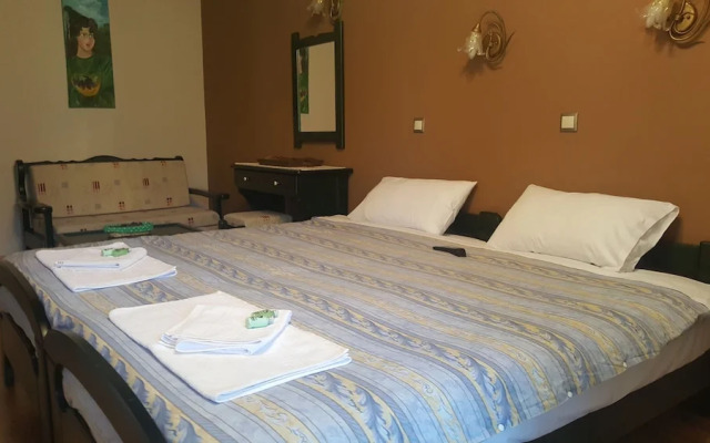 Kastania Guesthouse