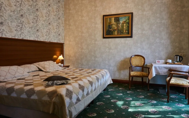 Chopin Hotel