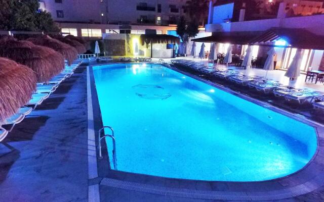 Tiana Beach Resort - All Inclusive