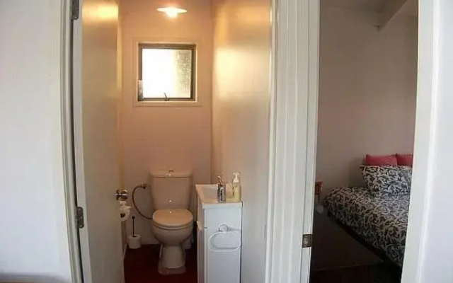 Pilots Rest - Pauanui Airfield Holiday Home