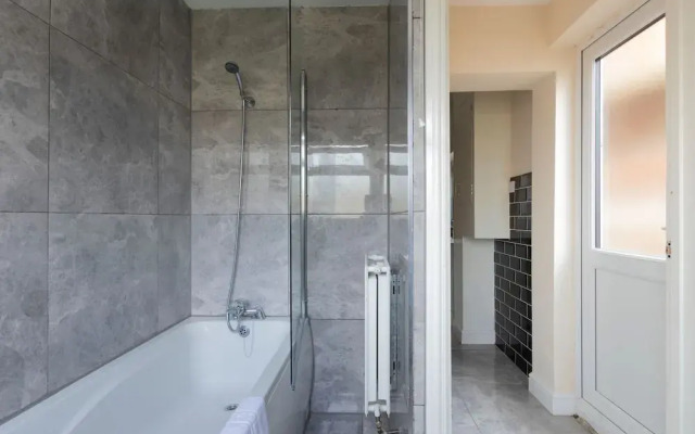 Karah Suites - Palmer Park - 4 Bedroom
