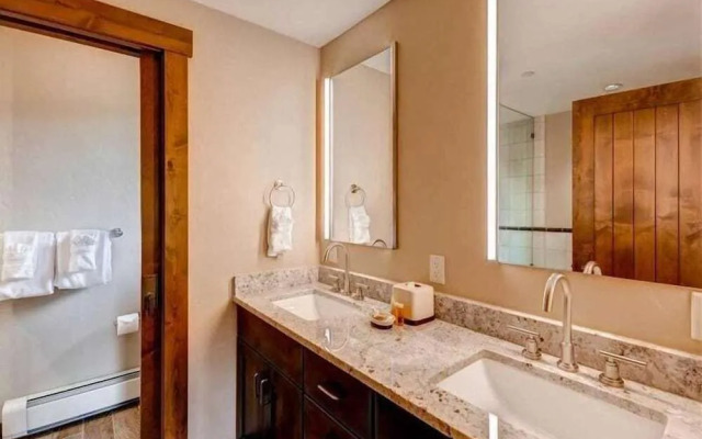 Breck Water House 6111