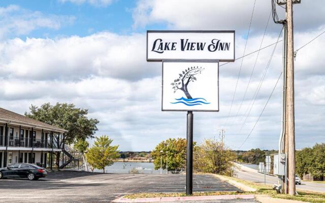 Lake View Inn