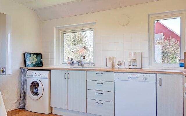 8 Person Holiday Home in Rø Gudhjem