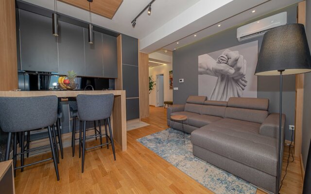 Night Pearl - Deluxe Apartment