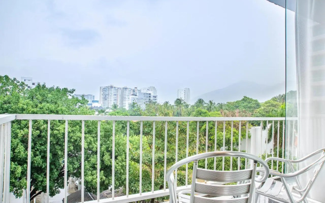 Santorini Hotel & Resort