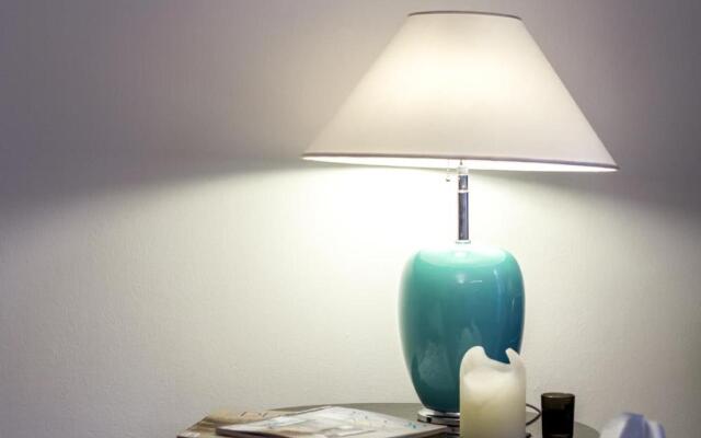 Como Design Apartment - byMyHomeinComo
