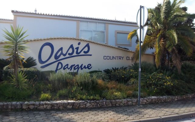 Rent Villa and Apartment in Oasis Parque Country Club, Nr. Portimao, Algarve