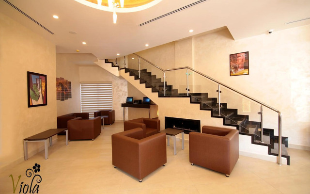 Viola Hotel Suites