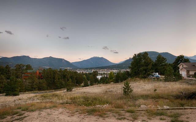 Best Western Plus Silver Saddle Inn