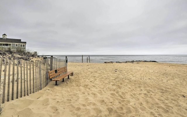 Spacious Getaway W/deck - Walk to Nantucket Sound!