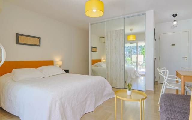 403 Le Zen in Cannes