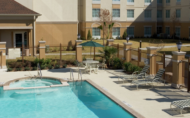 Homewood Suites by Hilton Laredo at Mall del Norte