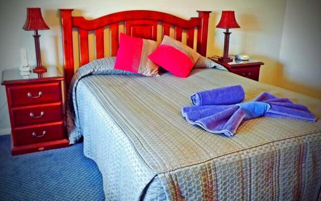 Castlereagh Lodge Motel