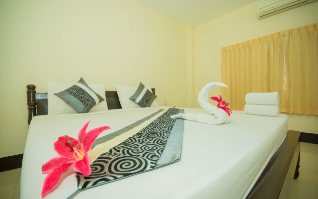 Submukdaphoomplace Hotel