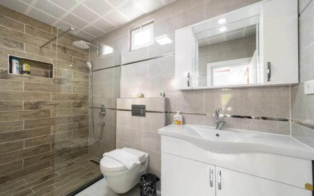 Marvelous Conservative Villa in Muratpasa