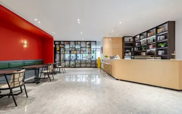 C9 Apartment Hotel (Shanghai Meilong Branch)