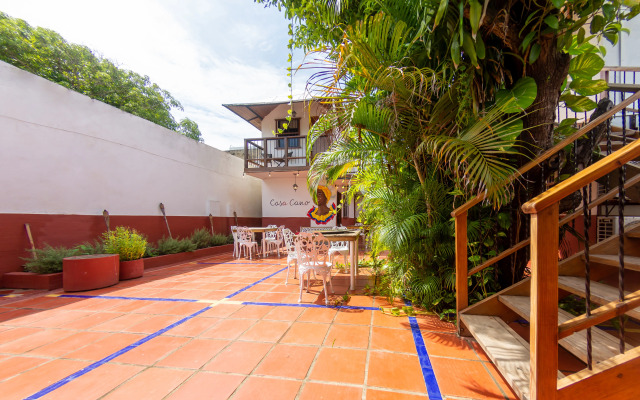 Hotel Ayenda Casa Cano 1805