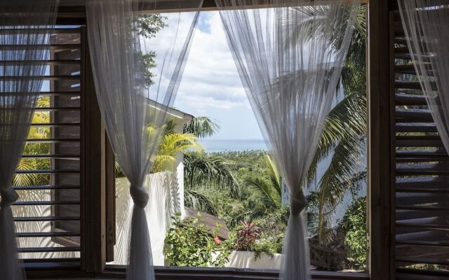 Villa Pina by Hostelsmates