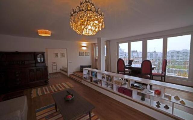 Arena Penthouse Apartments