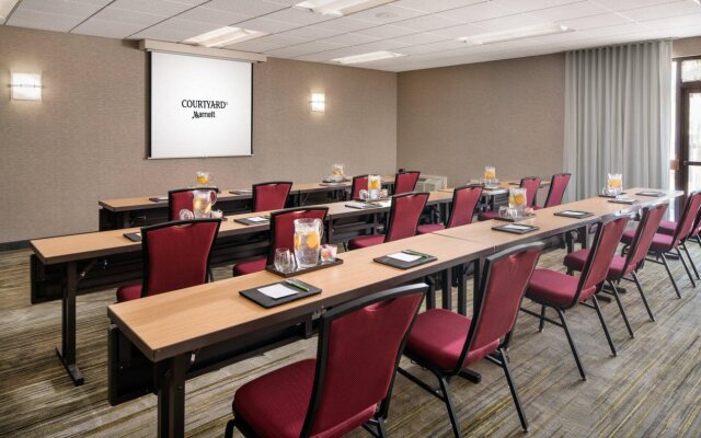 Courtyard by Marriott Phoenix Airport