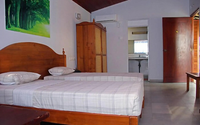 Roy Villa Beach Hotel