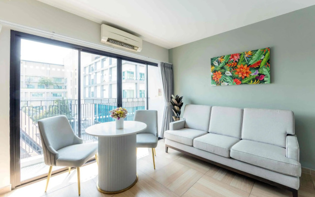 Chiva Bangkok Hotel (SHA Extra Plus)