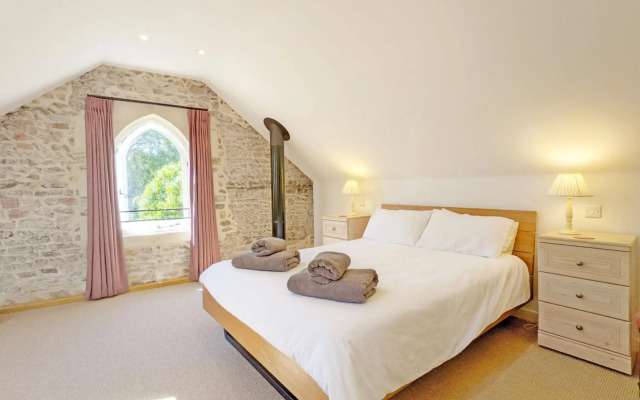 Hearnesbrook Barn , Emsworth