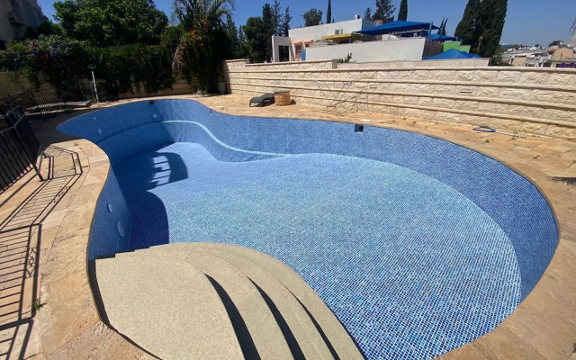 Grace Holon Villa & Pool
