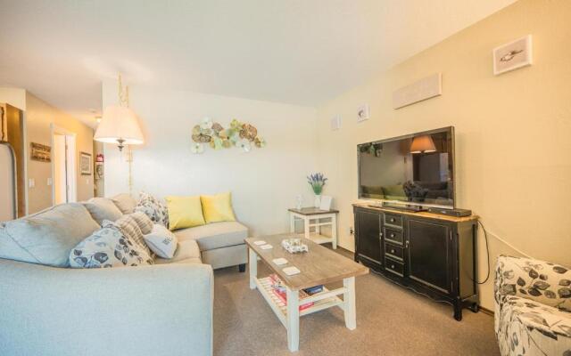 Lake Okanagan Resort