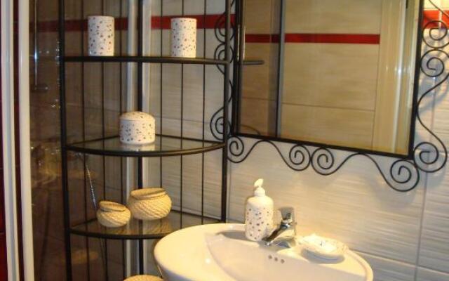 Yiannas Studio