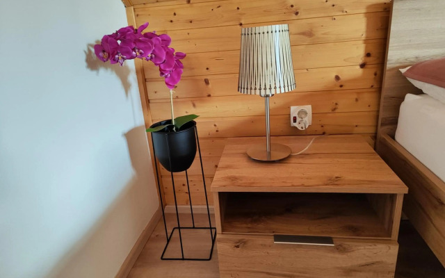 Sweet Stay Forest House