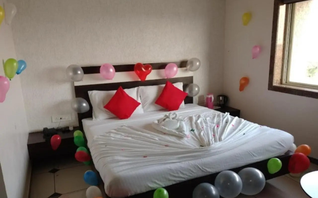 OYO 19312 Hotel Shiv Shakti