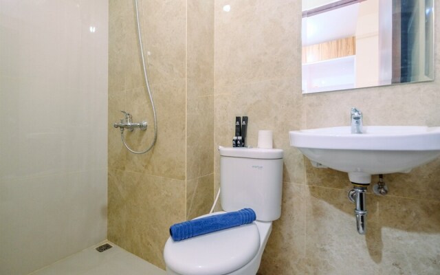 Comfortable and Cozy Studio Room at Transpark Cibubur Apartment