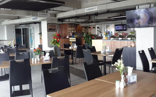 Hotel Brothers Solo Baru