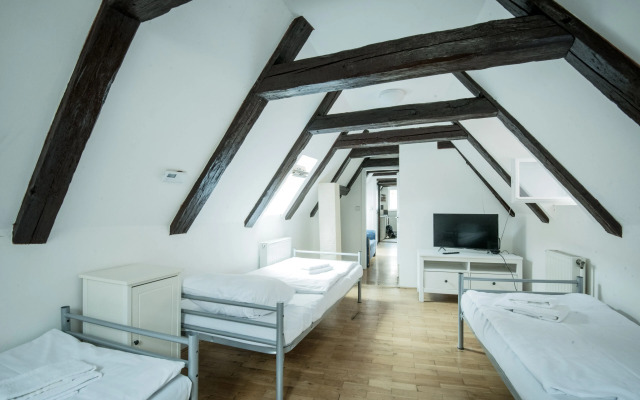 Charles Bridge Economic Hostel
