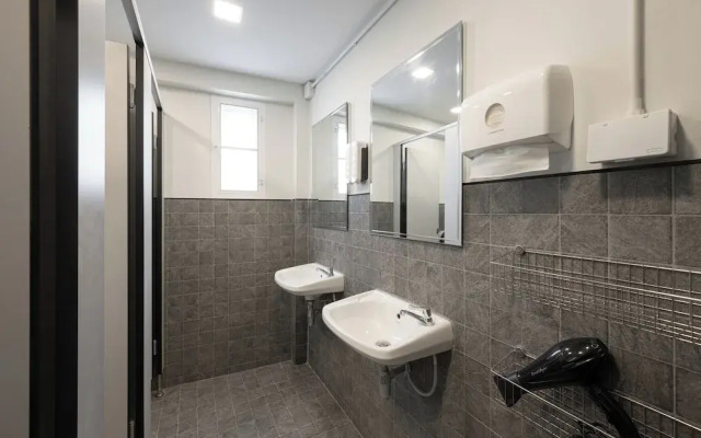 Ed Hostel Rachamakka