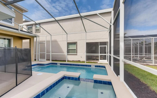 8923 CC - Fabulous 5BR Single Family: Sleeps 12 - Private Pool -